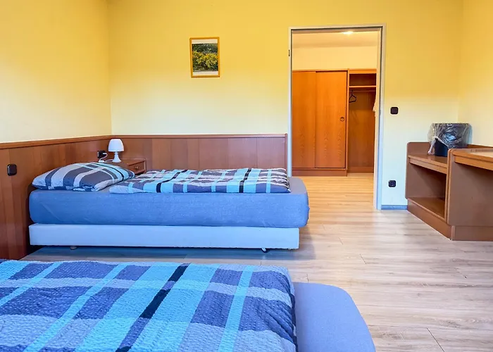 Отель Voor 2 Gasten Op De Begane Grond 33-4 *