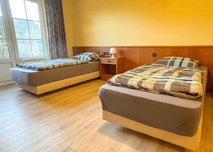 Отель Voor 2 Gasten Op De Begane Grond 33-4